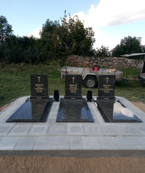 Памятник двойной 165